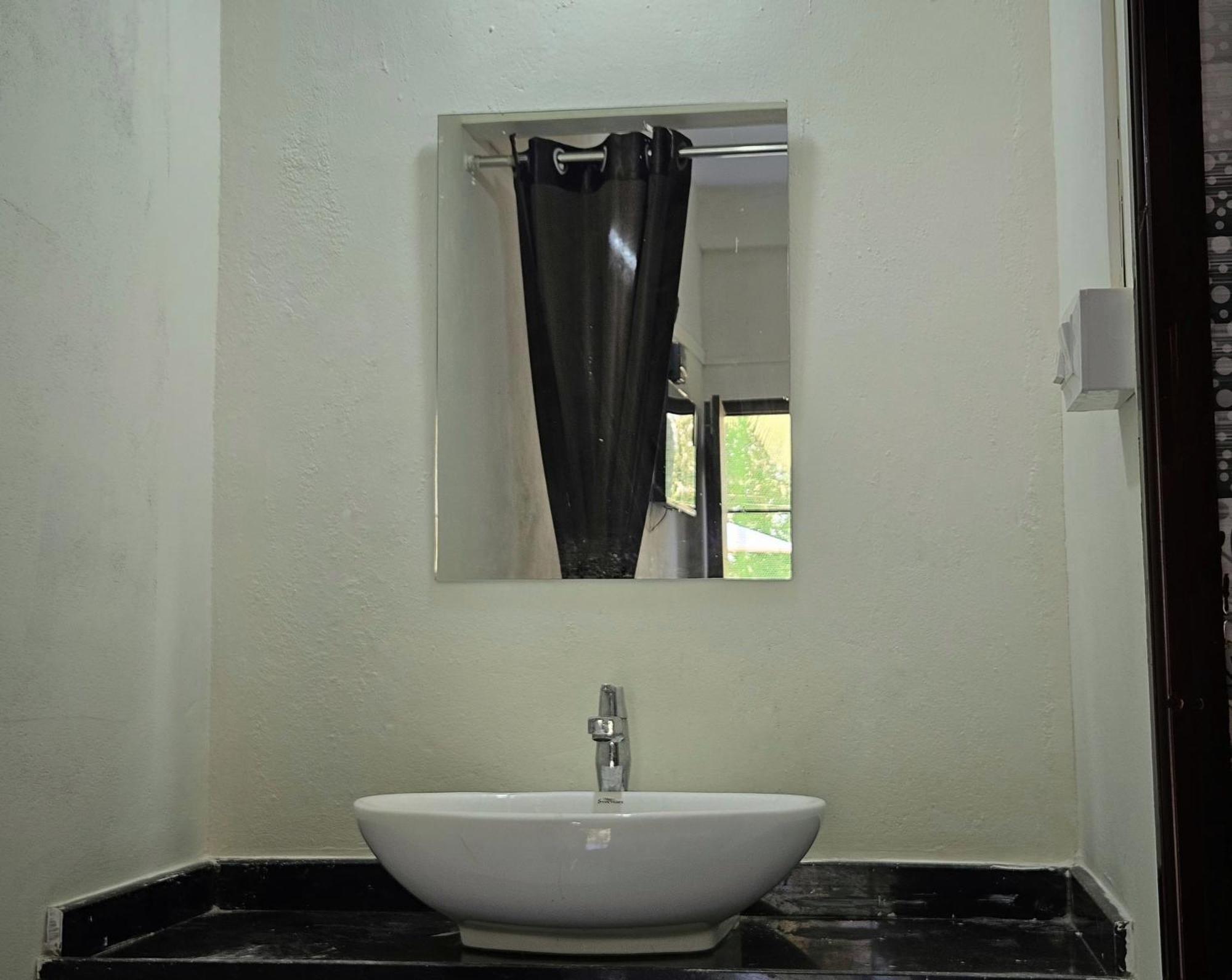 Souparnika Residency Murdeshwar Mavalli Ngoại thất bức ảnh